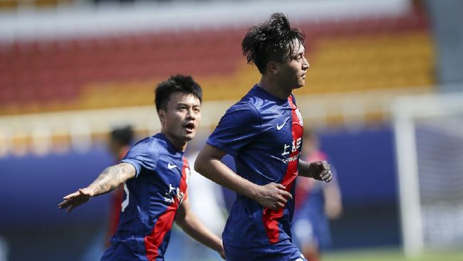 最终全场比赛结束，米兰1-0佛罗伦萨。